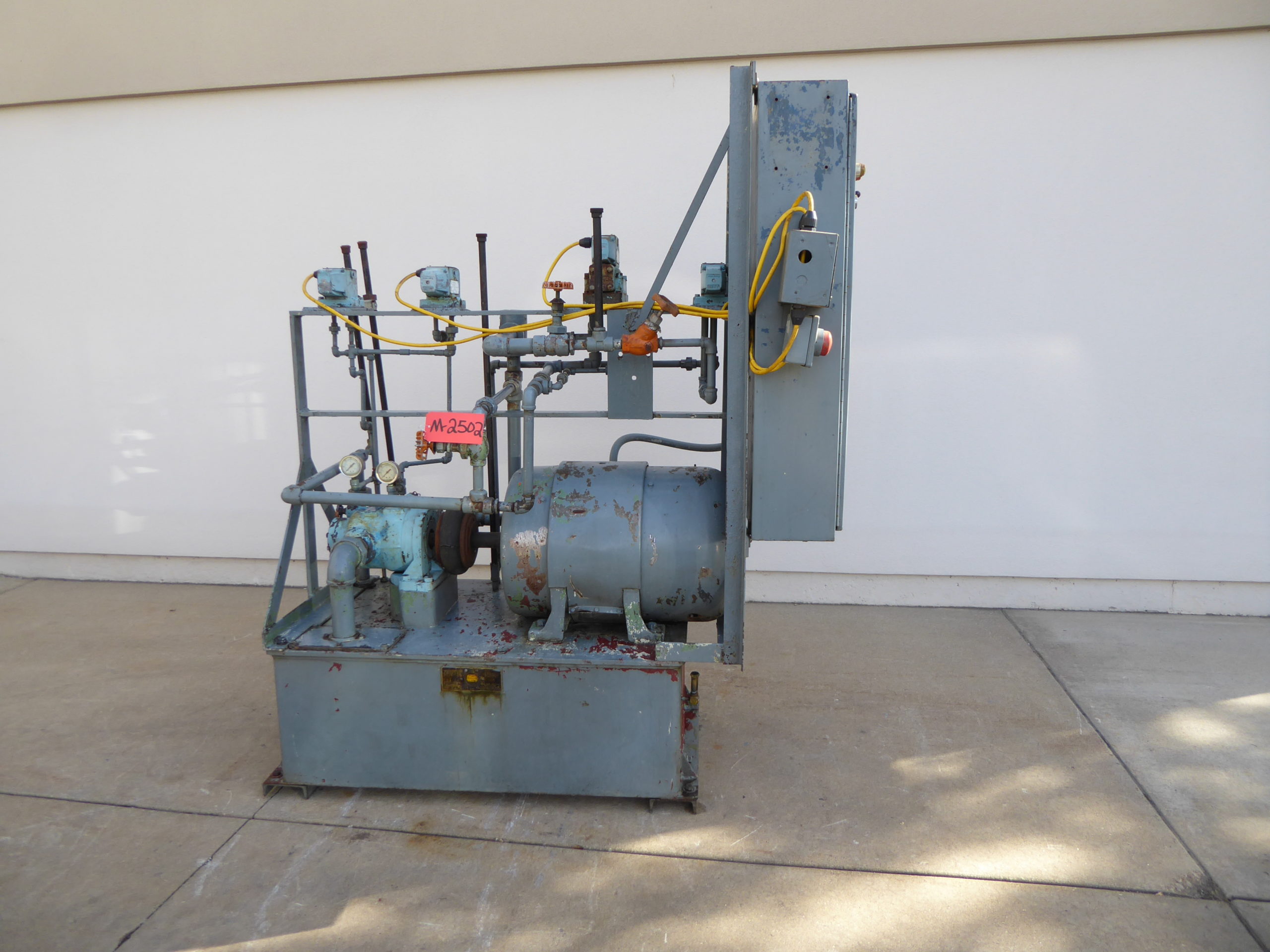 Used - Sperry-Vickers Combination Pump & Valves M2502-Misc. Equipment